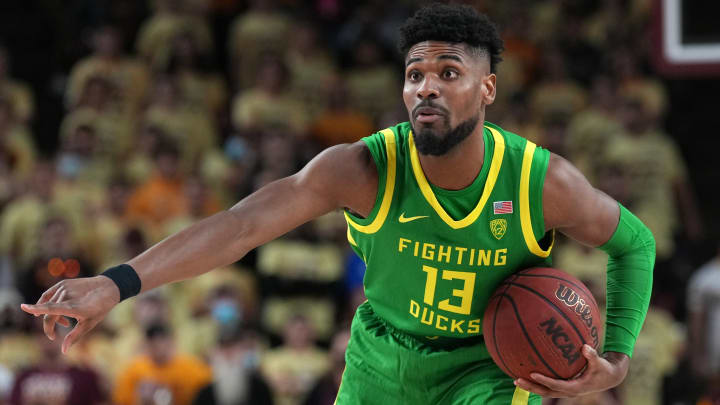 Oregon Ducks Look to Give Arizona Wildcats First Home Loss of the Season Saturday Oregon Ducks Look to Give Arizona Wildcats First Home Loss of the Season Saturday