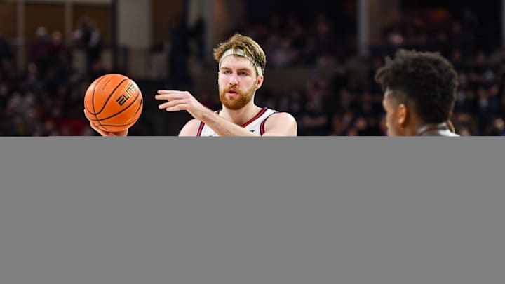 Drew Timme finalist for Kareem Abdul-Jabbar Center of the Year Award