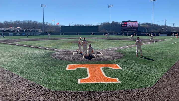 Game Notes, Live Updates, Score: No. 19 Tennessee, Georgia Southern Game Three Game Notes, Live Updates, Score: No. 19 Tennessee, Georgia Southern Game Three