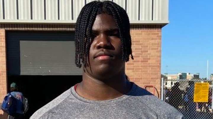 Huskies Go to the Texas Talent Well Once More, Offer Edge Rusher