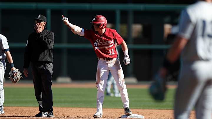 Alabama Baseball OF William Hamiter Out with Broken Foot