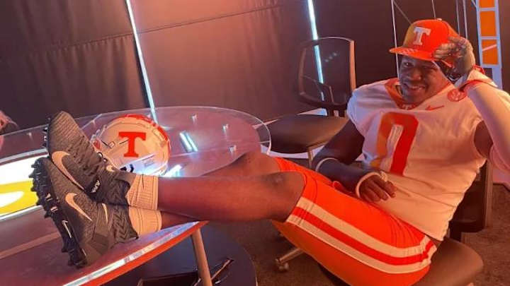Elite Vols DL Target Burley Talks Tennessee, Recruitment and More