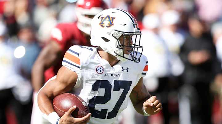 BREAKING: Auburn running back Jarquez Hunter is suited up and practicing