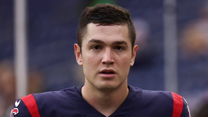 Packers Add to Kicking Battle with ‘Das Boot’