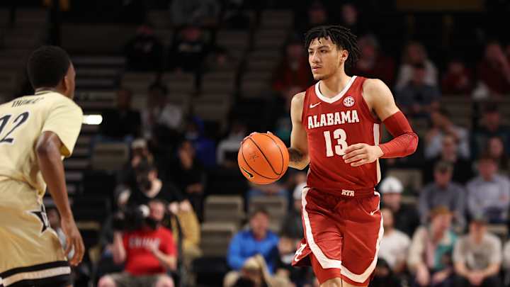 The Extra Point: Jahvon Quinerly Responds to Nate Oats' Challenge