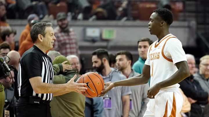LIVE UPDATES: No. 20 Texas vs. West Virginia