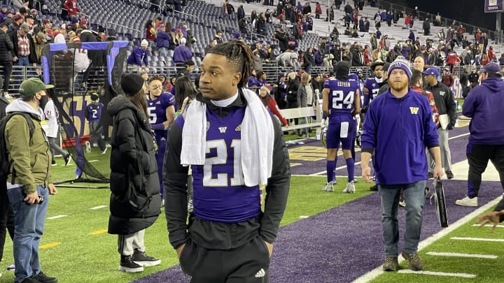 Highly Regarded Megwa Among 3 Husky Roster Defections Over the Weekend Highly Regarded Megwa Among 3 Husky Roster Defections Over the Weekend