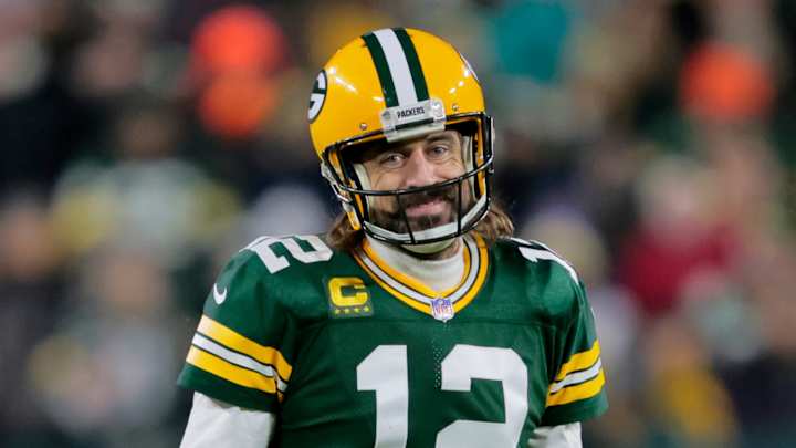 Packers, Rodgers’ Agent Negotiate While Waiting on MVP Packers, Rodgers’ Agent Negotiate While Waiting on MVP