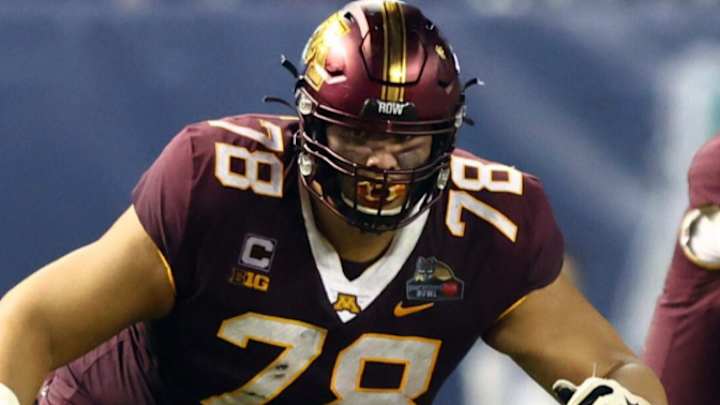 Should Falcons Draft the ‘Shaq’ of O-Linemen?
