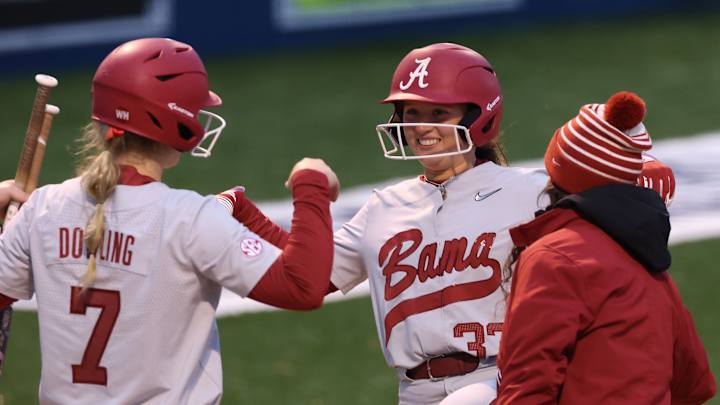 Alabama Softball Opens Mardi Gras Mambo with Two Wins
