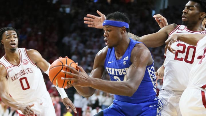 Razorbacks' Defending Arc Big Part of Turnaround in Run Razorbacks' Defending Arc Big Part of Turnaround in Run