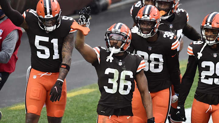 Houston Texans signing former Browns safety M.J. Stewart