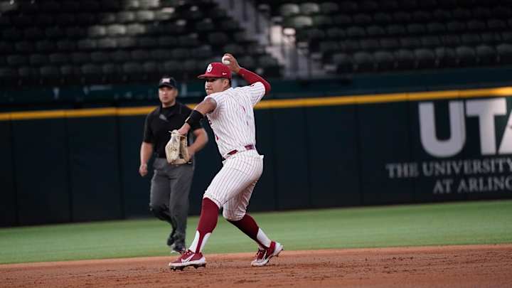 OU Baseball: Oklahoma Loses In Extra Innings to Abilene Christian