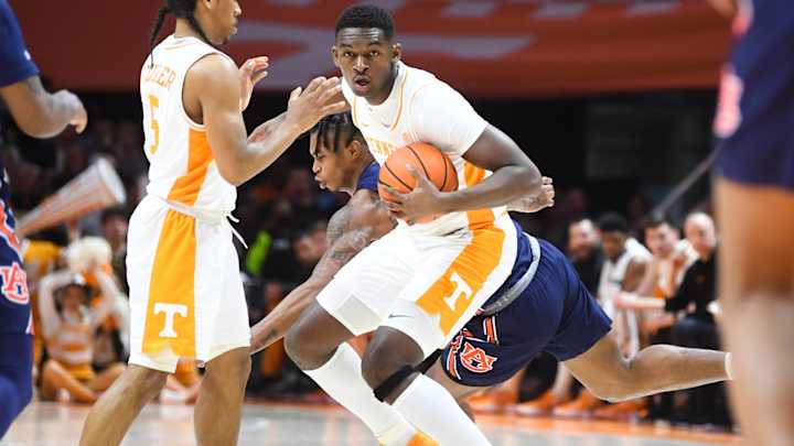Brandon Huntley-Hatfield Impresses as Vols Heavily Out-Rebound Auburn and Win to Remain Perfect at Home