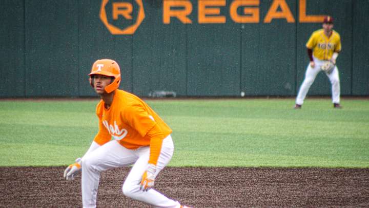 Live Updates, Score, Game Notes: No. 1 Tennessee Baseball vs. Georgia Game Two