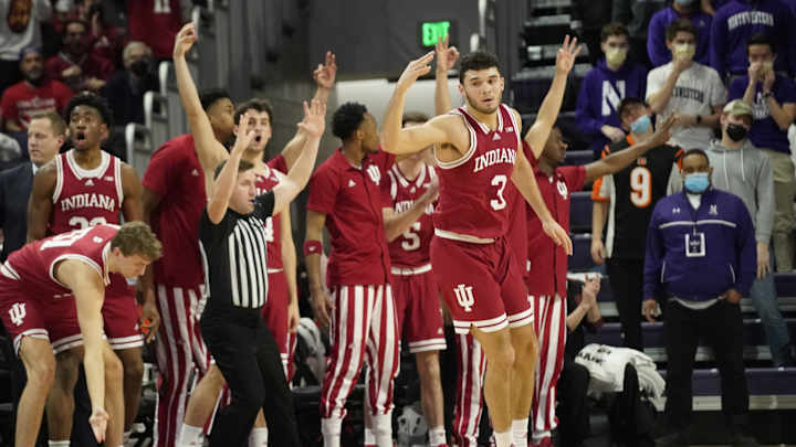 Point Spread: Hoosiers a Slight Favorite in Sunday Night's Game at Minnesota