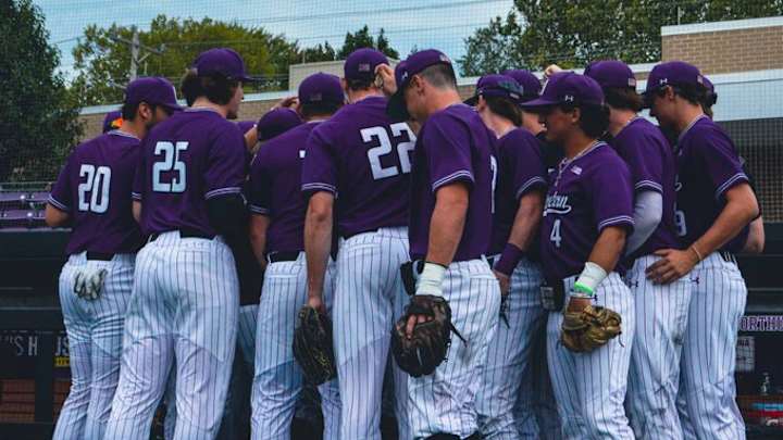 Northwestern bats struggle in series-closing loss at Santa Clara