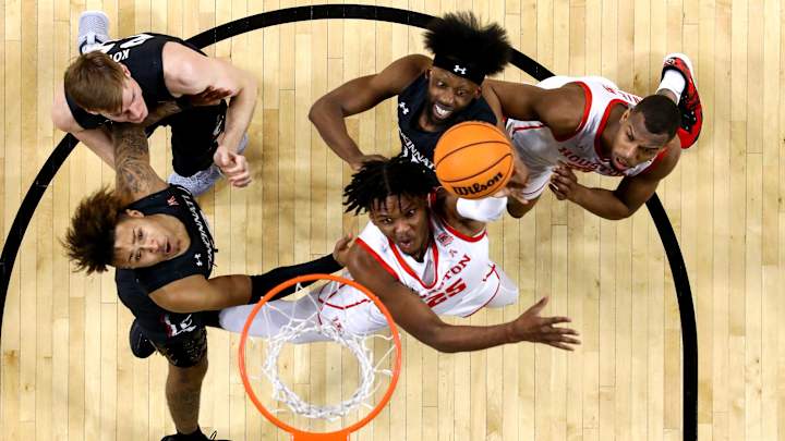 Watch: UC Basketball Players Pick Teammate Most Likely to Miss The Bus Watch: UC Basketball Players Pick Teammate Most Likely to Miss The Bus