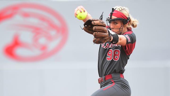 Oklahoma Softball: P Jordy Bahl 'Throwing a Little Bit' Ahead of Super Regional Oklahoma Softball: P Jordy Bahl 'Throwing a Little Bit' Ahead of Super Regional