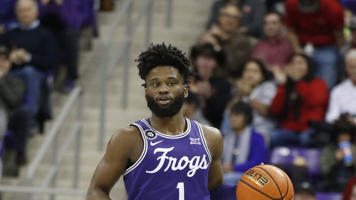 Kansas Jayhawks at TCU Horned Frogs: Preview & Players to Watch Kansas Jayhawks at TCU Horned Frogs: Preview & Players to Watch