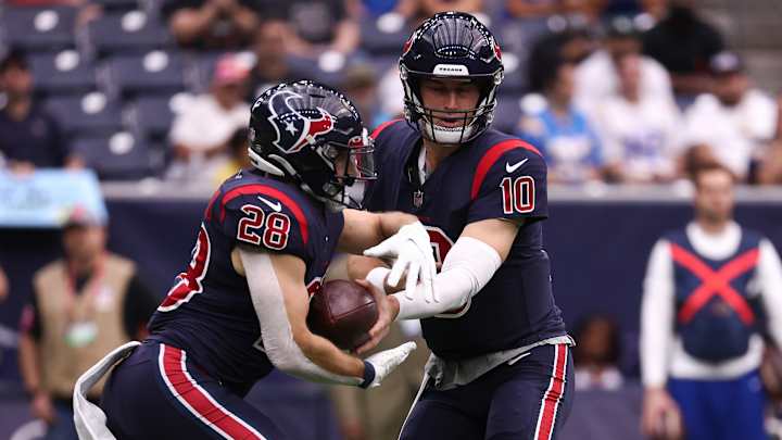 Life Without Dameon Pierce: How Will Texans Fill 'Void'?