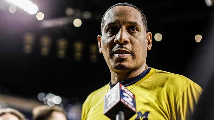 Howard Eisley Sheds Light On Offensive Approach With Juwan Howard Out