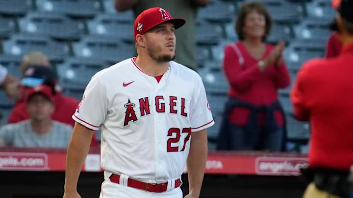 Angels Trainer Says Mike Trout Has Rare Chronic Back Condition