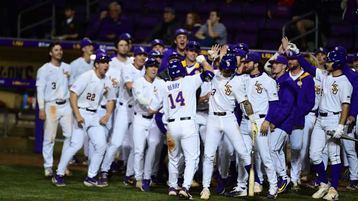 LSU Baseball Earns 11-3 Midweek Win Over UNO Behind Top of the Order Offense
