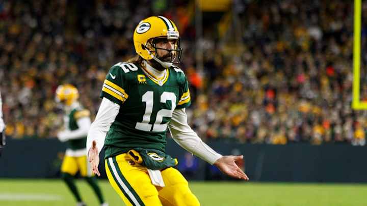 Study Shows Fans Love to Hate Rodgers