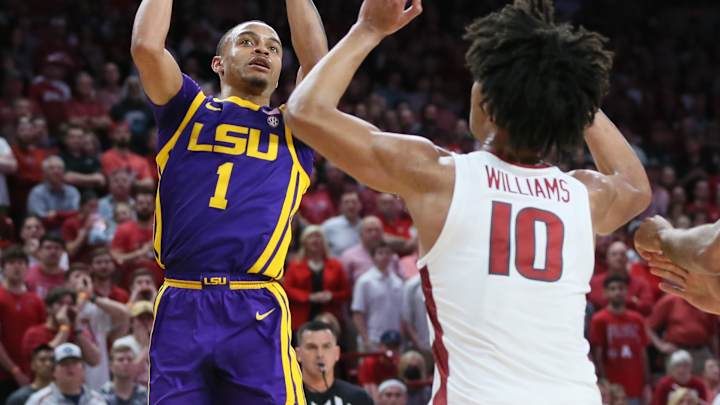 LSU Basketball Drops Heartbreaker Down Stretch to No. 14 Arkansas 77-76
