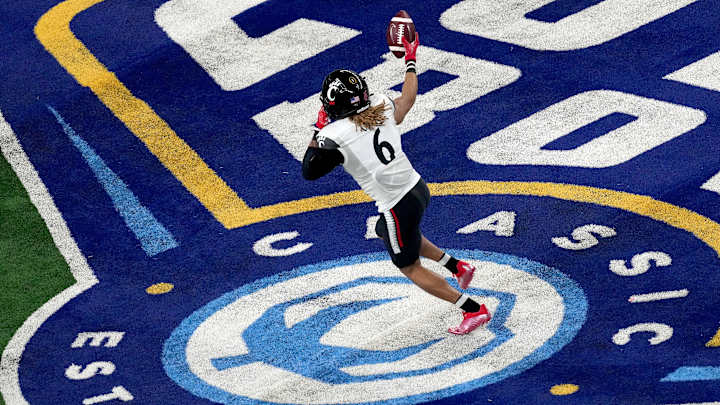 Chiefs Draft Cincinnati S Bryan Cook with No. 62 Overall Pick Chiefs Draft Cincinnati S Bryan Cook with No. 62 Overall Pick