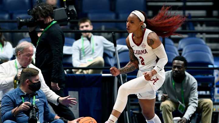 Just A Minute: Alabama Men's Basketball Doesn't Have to Look Far For Inspiration Just A Minute: Alabama Men's Basketball Doesn't Have to Look Far For Inspiration