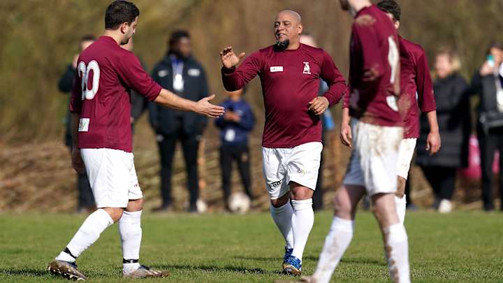 Brazil Legend Roberto Carlos Scores Penalty for Sunday League Pub Team