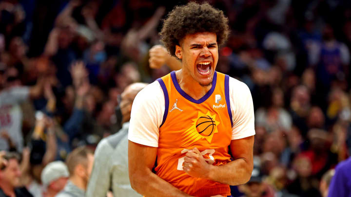 Cam Johnson Banks in Buzzer Beater to Lift Suns Over Knicks in Phoenix Cam Johnson Banks in Buzzer Beater to Lift Suns Over Knicks in Phoenix