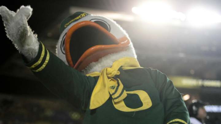 College football expansion: Oregon, Washington will leave Pac-12, join Big Ten