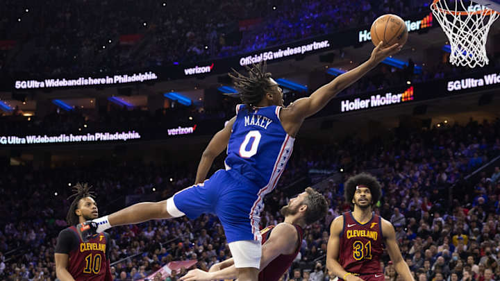 Tyrese Maxey Helps Lead Sixers' Comeback Win Over Cavaliers