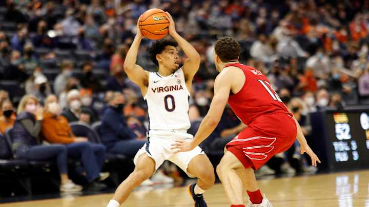Virginia Defeats Louisville 71-61 [Men's Basketball Live Updates]