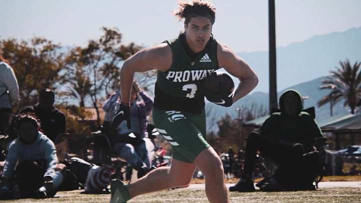 UW Offers Young California Linebacker Near Rose Bowl