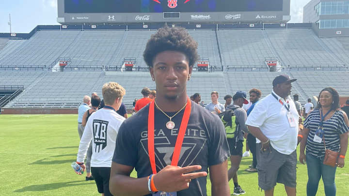 '23 DB Shelton Lewis Sets Boston College Visit Date