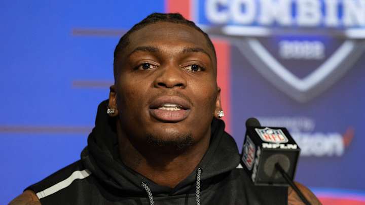 Oklahoma DL Perrion Winfrey Selected by the Cleveland Browns