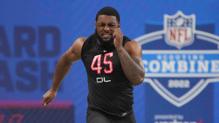 WATCH: Oregon Defensive End Kayvon Thibodeaux's Performance at 2022 NFL Scouting Combine