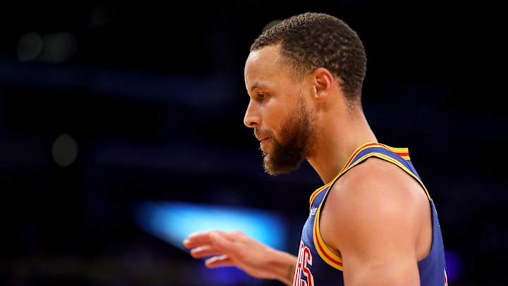 Steph Curry Going Back to Old Rotation Pattern