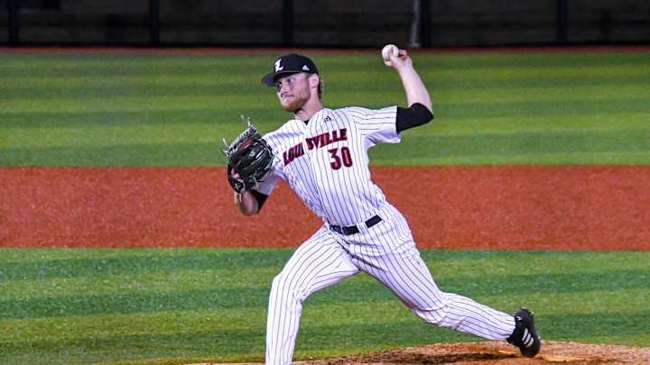 Louisville Holds Off TCU in Midweek Showdown Louisville Holds Off TCU in Midweek Showdown