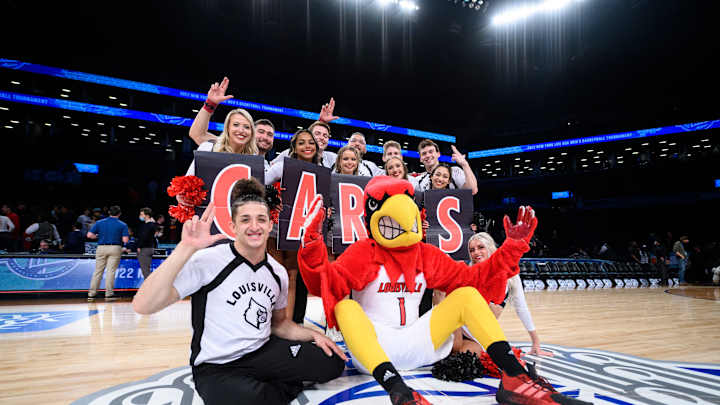 Preview: Louisville Cardinals vs. Virginia Cavaliers Preview: Louisville Cardinals vs. Virginia Cavaliers