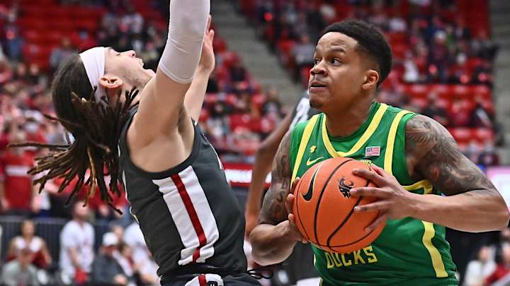Oregon Clashes With Oregon State to Open Pac-12 Tournament