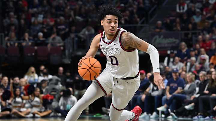 Julian Strawther coming back to Gonzaga for junior season Julian Strawther coming back to Gonzaga for junior season