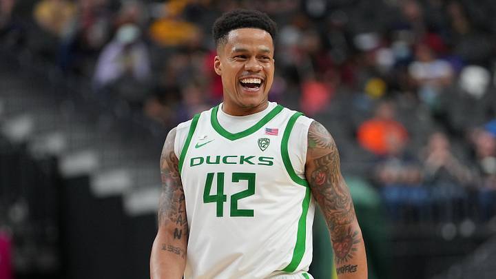 Oregon Advances to Pac-12 Quarterfinals With 86-72 Win vs. Oregon State Oregon Advances to Pac-12 Quarterfinals With 86-72 Win vs. Oregon State