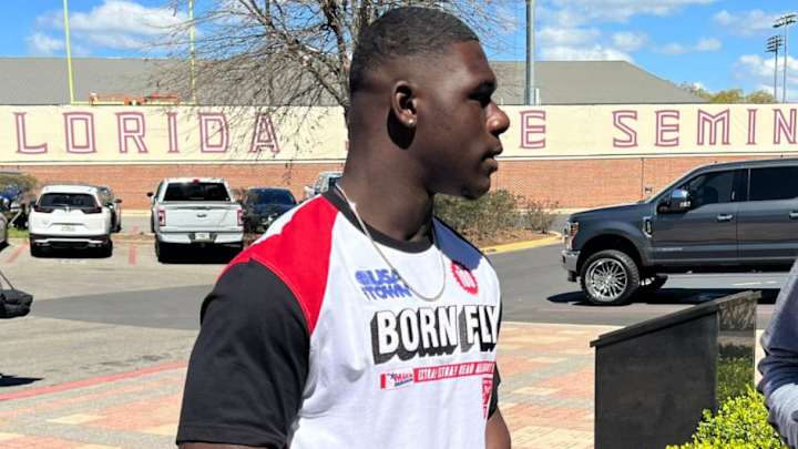 2024 RB commit Kam Davis enjoys watching coach Johnson push unit 2024 RB commit Kam Davis enjoys watching coach Johnson push unit