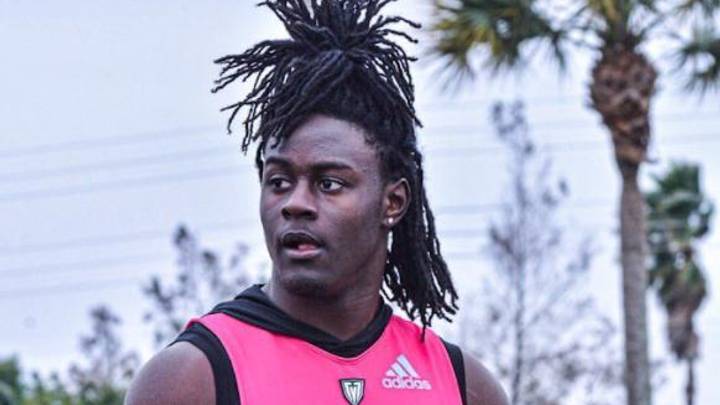2023 DB Damari Brown building relationships at Florida State