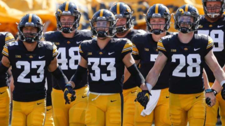 Iowa vs. Kentucky picks, predictions: Music City Bowl schedule, spread, lines Iowa vs. Kentucky picks, predictions: Music City Bowl schedule, spread, lines